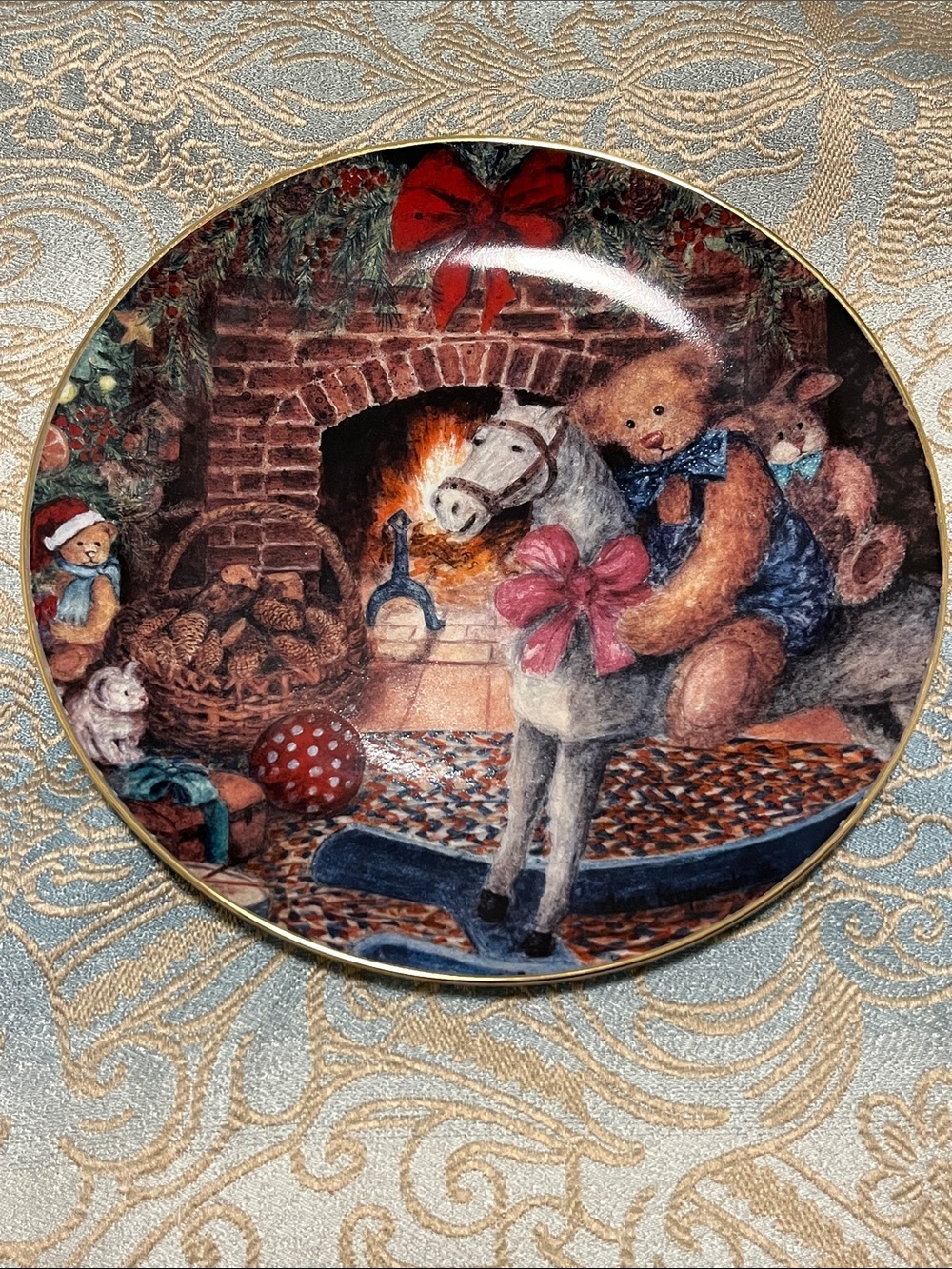 2001 “Fulfilled Wishes”by Anna Krajewski Collector Plate 8” round No.109 of 6000